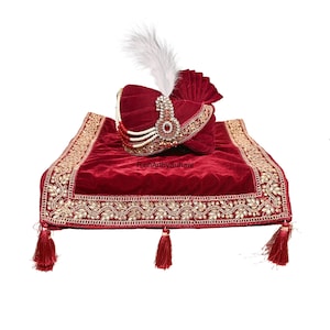 Red Wedding turban shawl | pagari safa pheta  for Indian wedding | Royal wedding safa turban, Barati turban & exclusive wedding collection