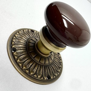 Porcelain Door Knob Dummy Kit with Solid Brass Backplate- Feather Design -Antique Brass Finish