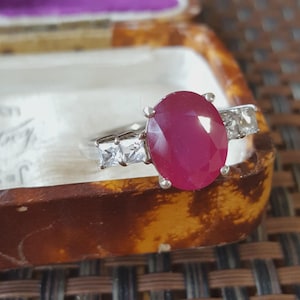 Sterling Silver Ring Oval Ruby & Topaz Gemstones Jewellery UK Size N 1/2 US 7