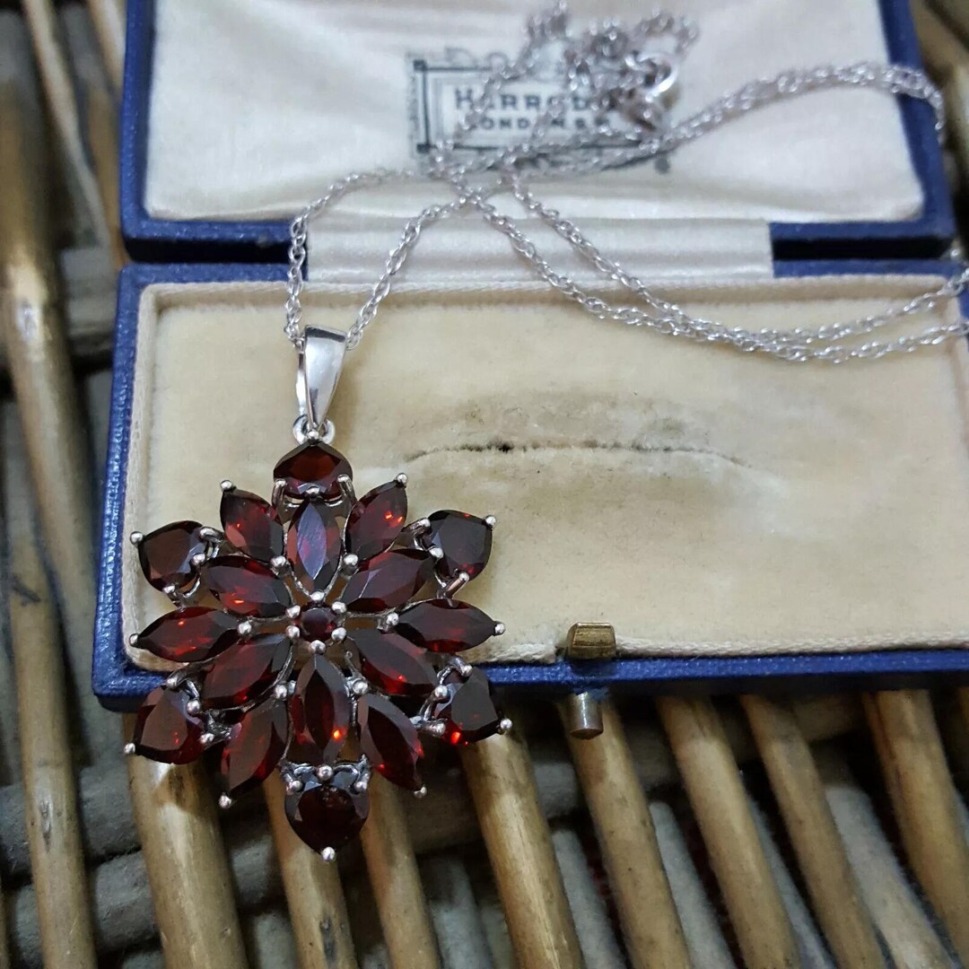 925 Sterling Silver Natural Crystal Pendant Necklace main image 1