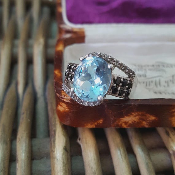 Schöne Ohrringe Mit Blauen Steinen (Gebraucht) In Zürich Für CHF 6