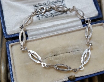925 Sterling Silver Bracelet, Modernist, 3D Oval Links, 7" Long