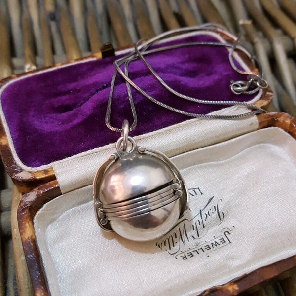 925 Sterling Silver Necklace, Vintage Locket, Multi Photos Globe Locket