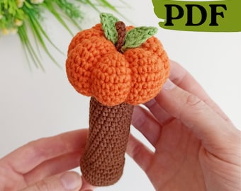 Crochet baby rattle pattern, crochet pumpkin baby shower gift, newborn crochet pattern