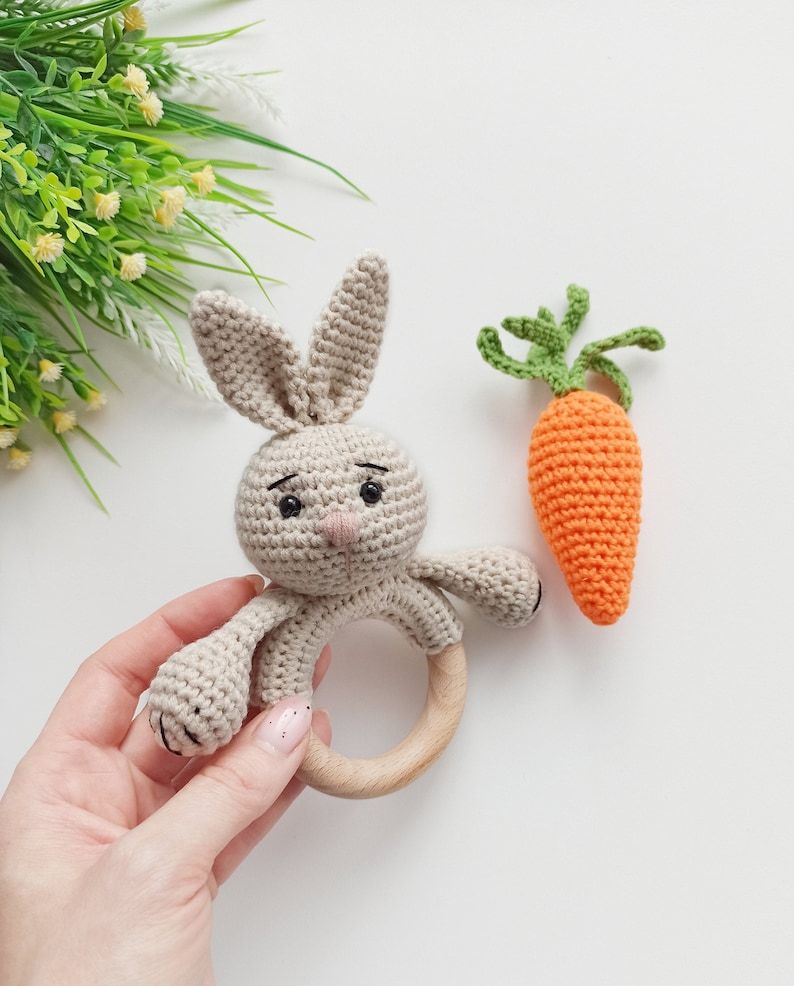 Crochet baby rattle pattern, bunny amigurumi pattern image 2