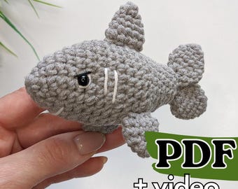 Baby shark crochet pattern, mini amigurumi sea animal