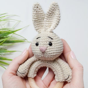 Crochet baby rattle pattern, bunny amigurumi pattern image 4