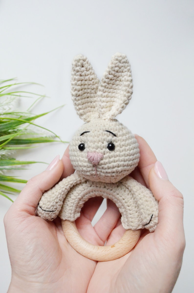 Crochet baby rattle pattern, bunny amigurumi pattern image 4