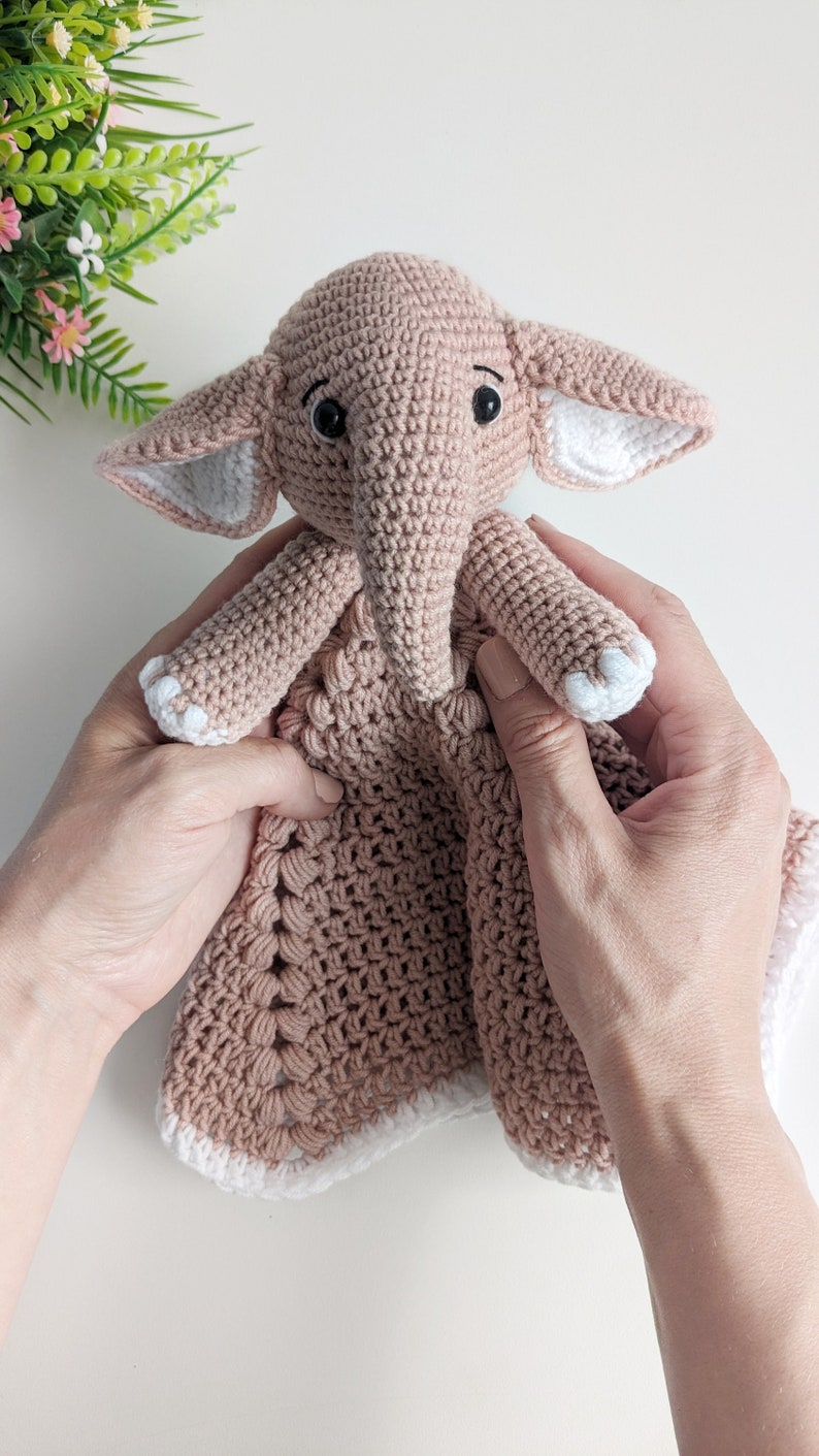 Crochet elephant lovey pattern, crochet baby security blanket, elephant baby lovey pattern image 4