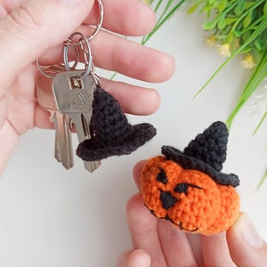 Crochet witch hat pattern, easy crochet Halloween keychain image 9