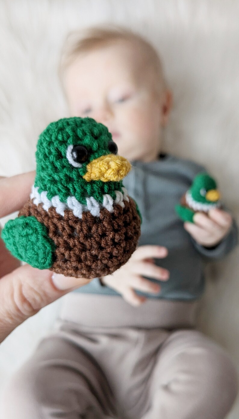 Crochet duck pattern, amigurumi mallard duck easy crochet pattern image 2