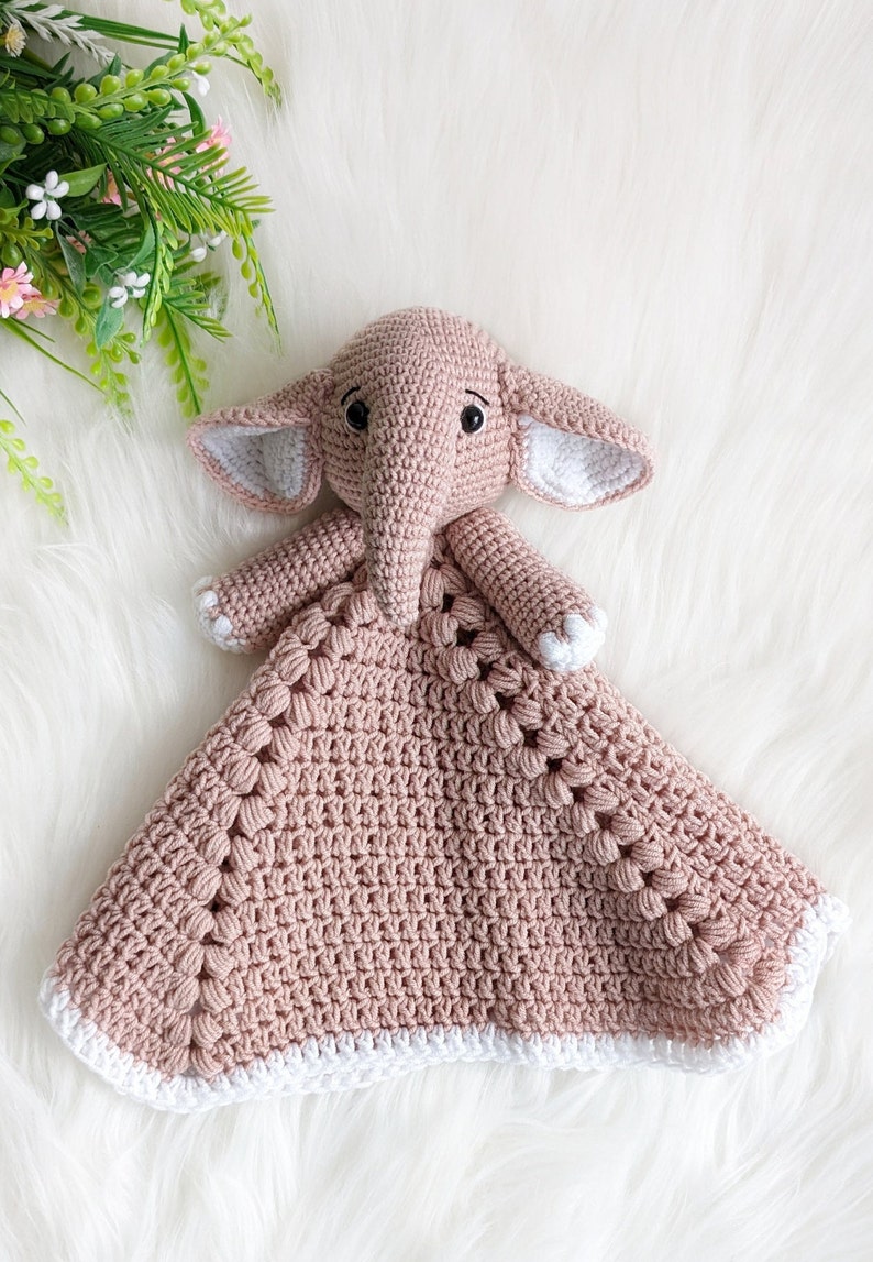 Crochet elephant lovey pattern, crochet baby security blanket, elephant baby lovey pattern image 6