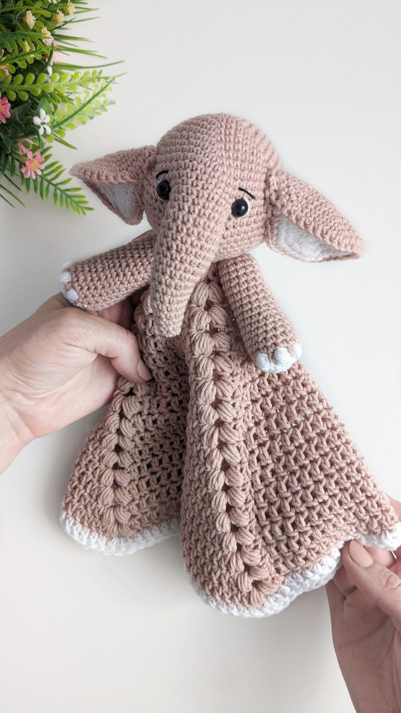 Crochet elephant lovey pattern, crochet baby security blanket, elephant baby lovey pattern image 5