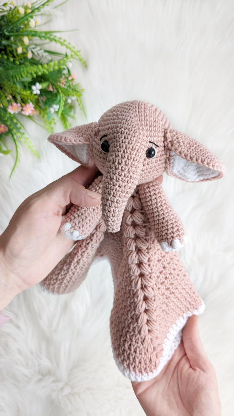 Crochet elephant lovey pattern, crochet baby security blanket, elephant baby lovey pattern image 7