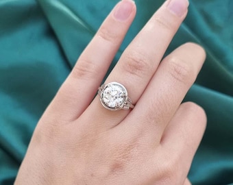 Antique Art Deco 2.40ct Old European Cut Diamond Ring