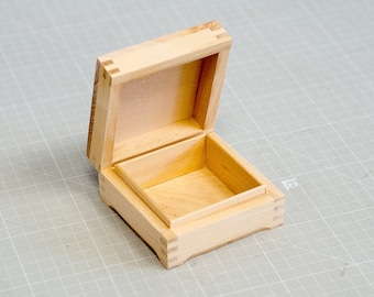 Small Wooden Box Unfinished Wooden with Interior Hinges #1610