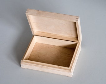 Unfinished Wooden Box Memory Box with Interior Hinges #1613