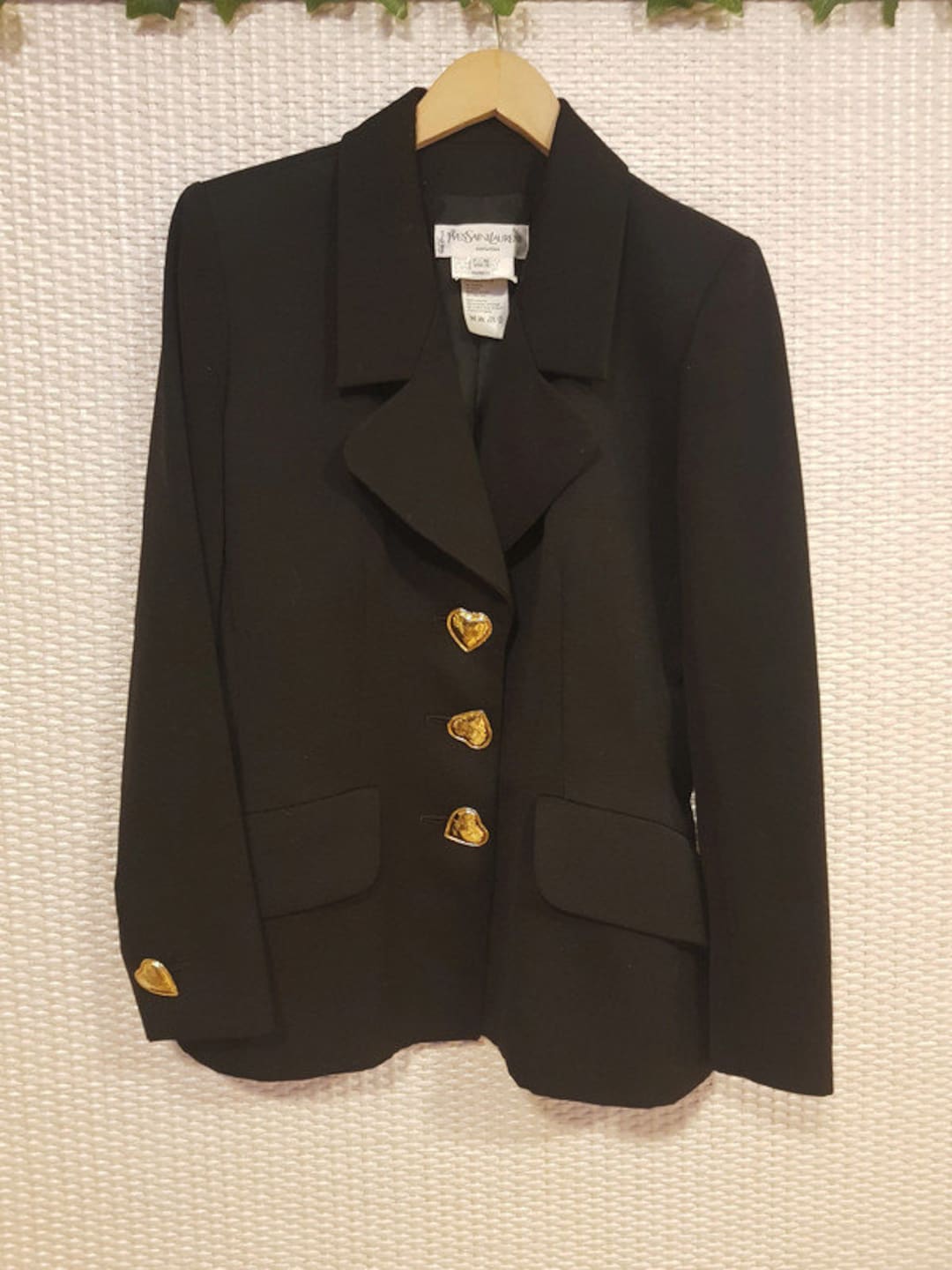 SAINT LAURENT（ノーカラージャケット）のフリマアイテム一覧