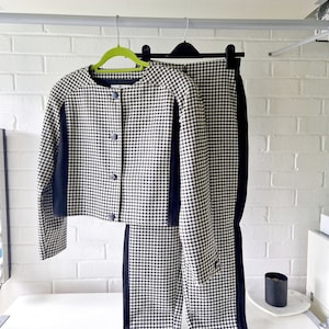 Vintage jaren '80 gingham wol kort jasje en broek set zwart/wit COURREGES PARIS 40FR 8US