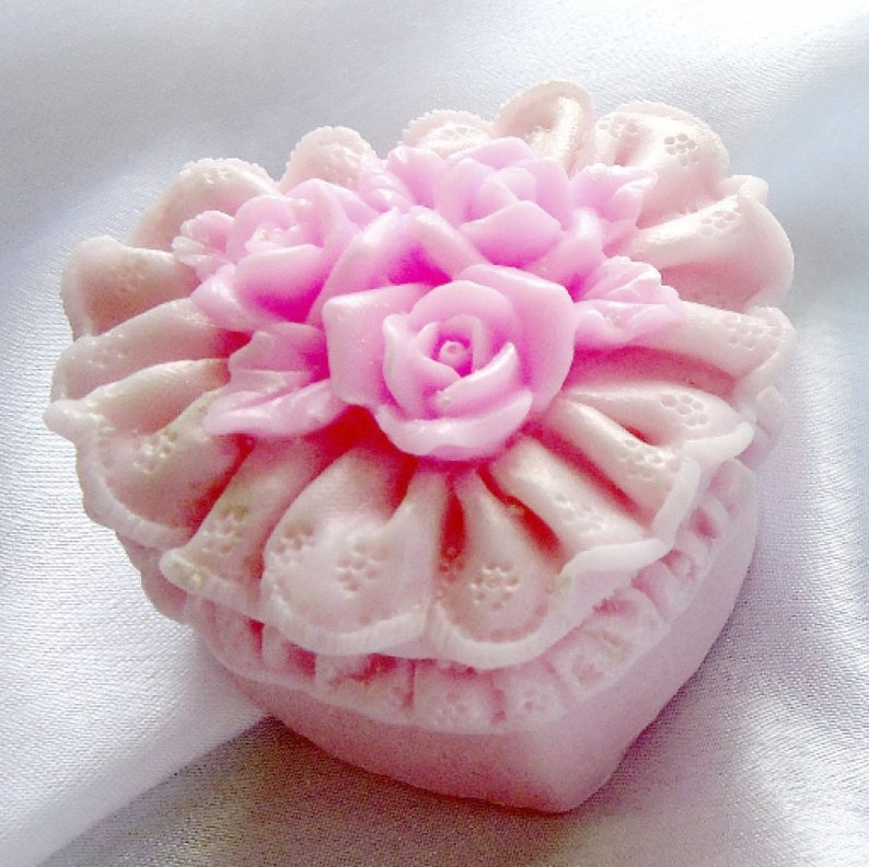 Silicone mold 3D Heart shape box with Roses or with Angel Soap molds for Valentine/'s Day.