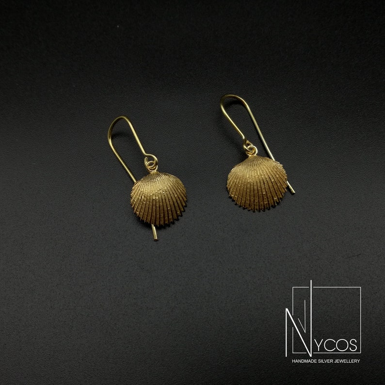 Silver seashells earrings