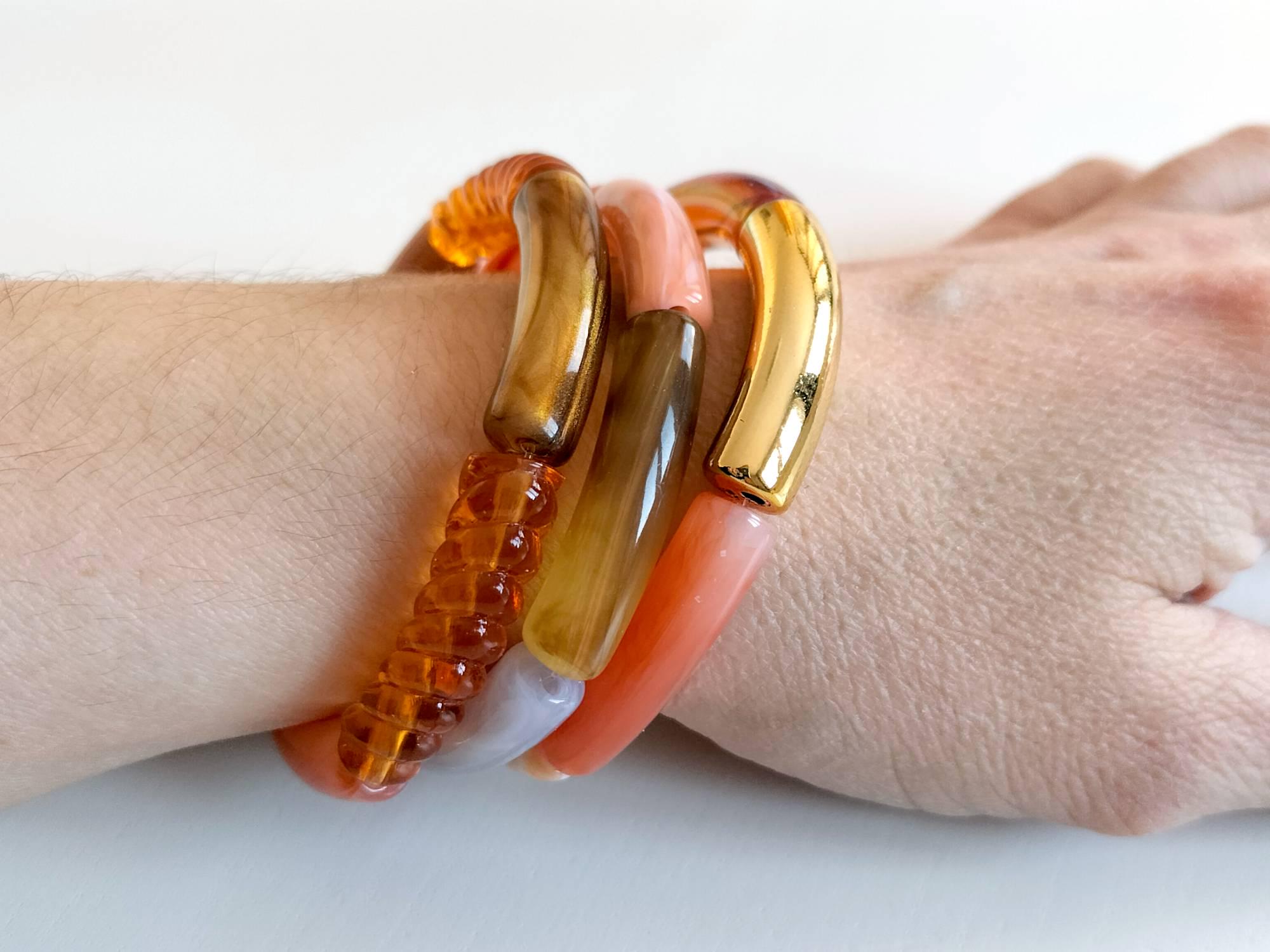 Bracelets fantaisie vintages en résine