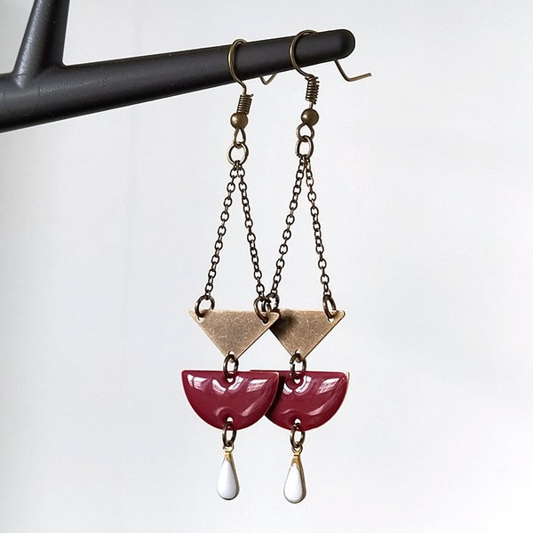 Boucles d'oreilles bronze triangle bronze renversé demi cercle rouge grenat goutte blanche chaines