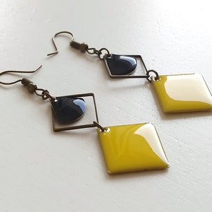 Long bronze earrings yellow square bronze black fan
