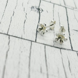 Flower earrings, Sterling Silver flower earrings, Sterling Silver push back earrings, Mothers day gift