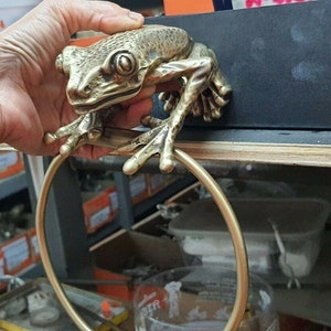 Porta tovagliolo asciugamano Grande rana Figurina Ottone Bagno Toilette Parete Appendere Decorazione Casa