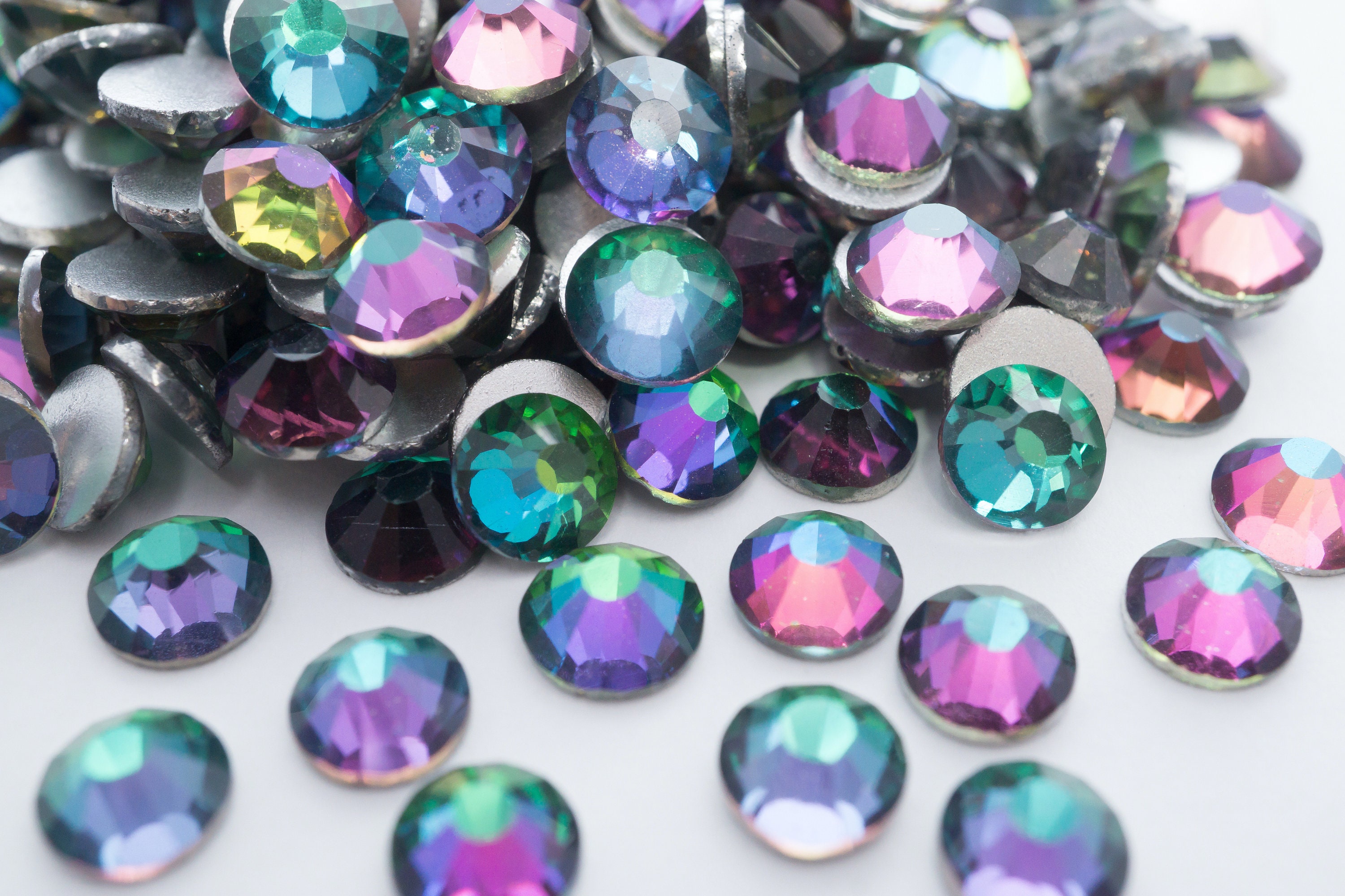 Green Flame VOLCANO Rhinestones High Quality - GLASS- Flat Back - Ss16 ...