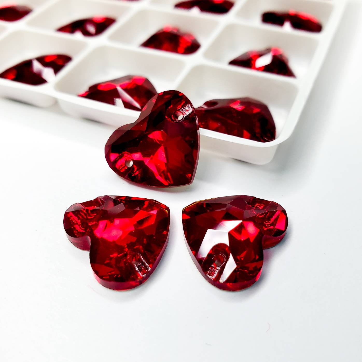 SIAM HEART Sew on Stones - Glass Sew on Rhinestone