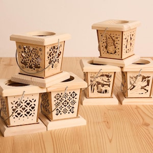 Lanterna Portacandele in legno - Traforo per proiezione della luce sulla parete - Con bicchiere in vetro e tealight