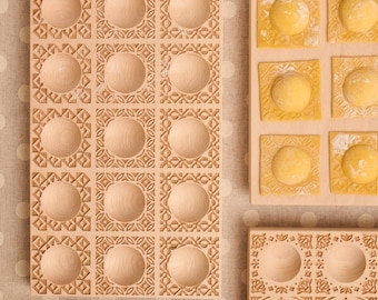 Quindici Ravioli-vorm - Aanpasbare natuurlijke verse pastaplank met een opdracht of naam - een cadeau-idee voor haar