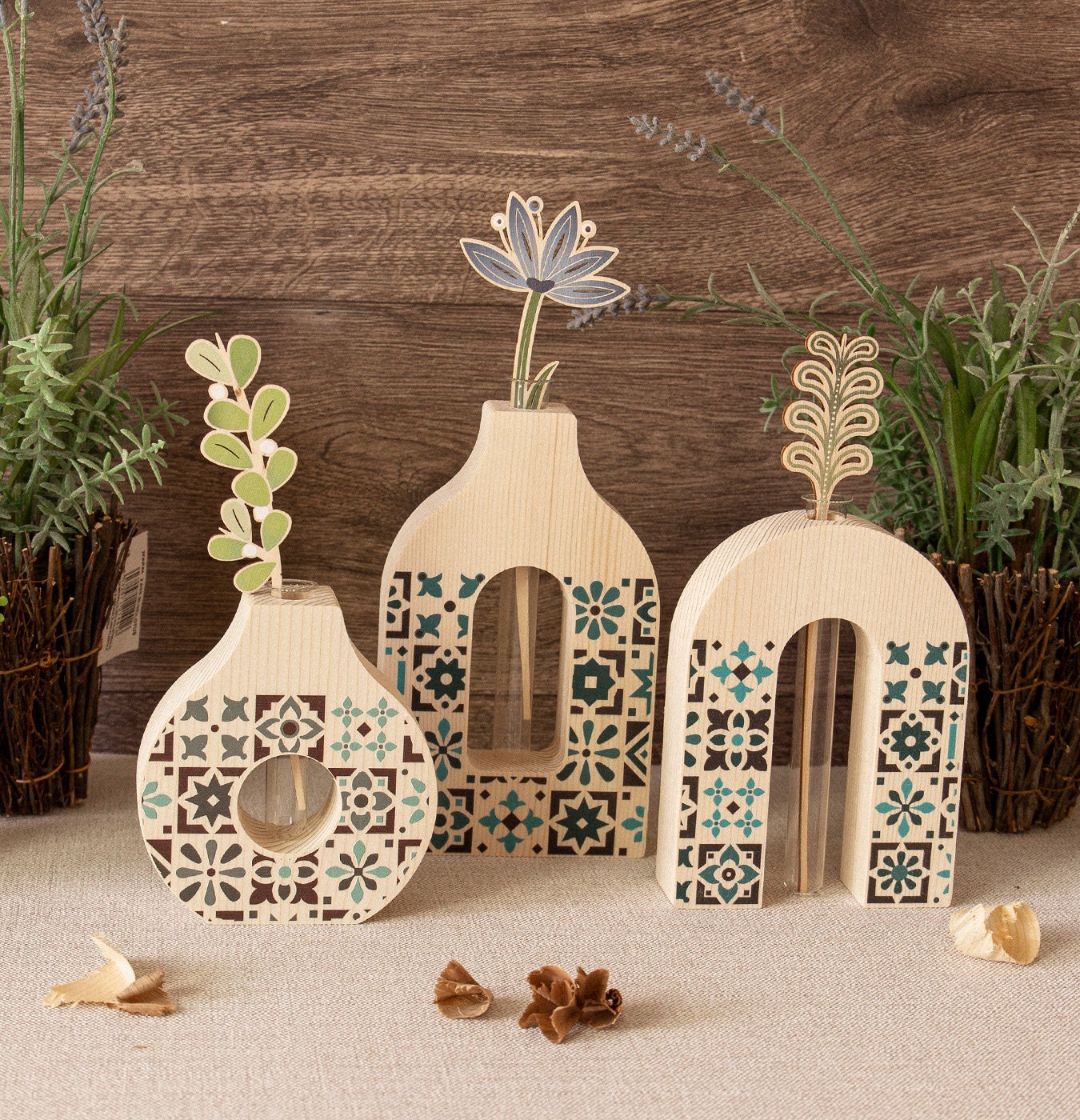 Majolica flower holder