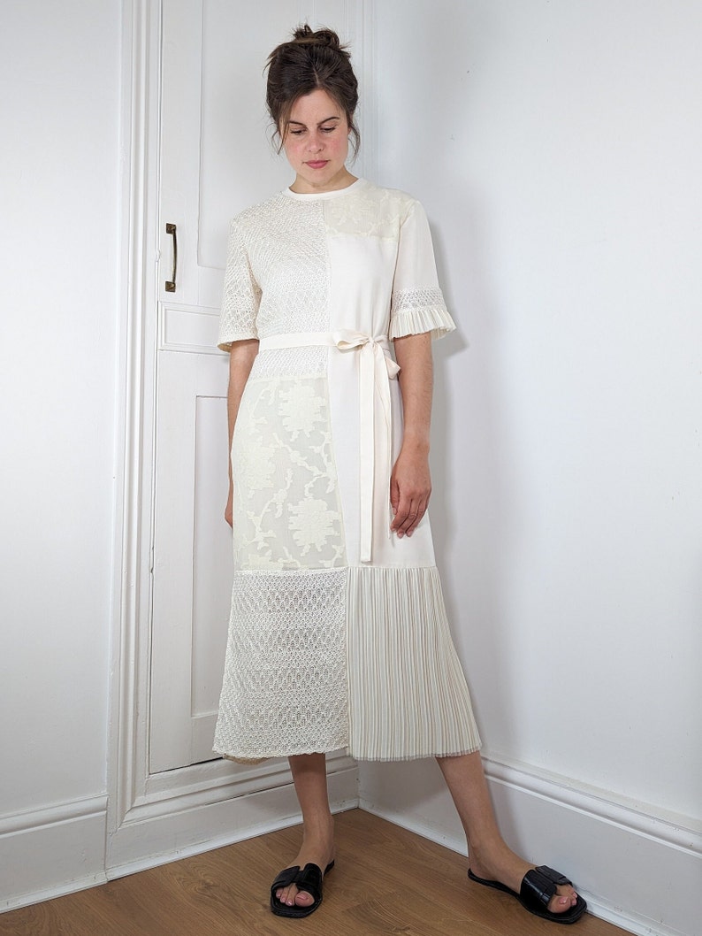 Vanilla Bamboo and Silk Midi Dress Loose Fit with Short T-Shirt Sleeves and Belt image 5