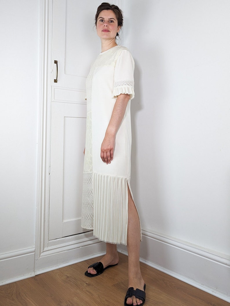 Vanilla Bamboo and Silk Midi Dress Loose Fit with Short T-Shirt Sleeves and Belt image 2