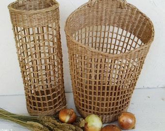 Cesti sospesi intrecciati: contenitori per cipolle in corda di carta, decorazione per la cucina (set da 2)