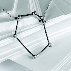 AURIGA Sternbild Astronomie Halskette Schmuck, Sternkarte handgemachte Astrologie Halskette Charm, Silber Star Chart Galaxy Halskette Geschenk