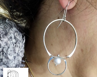 Perpetual Motion Pearl Earrings, Round Sterling Silver Kinetic Earrings 30th Birthday Gift For Women, Pearl Cool Earrings