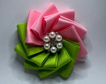 Doubled Salmon Pink and Apple Green Brooch Pin
