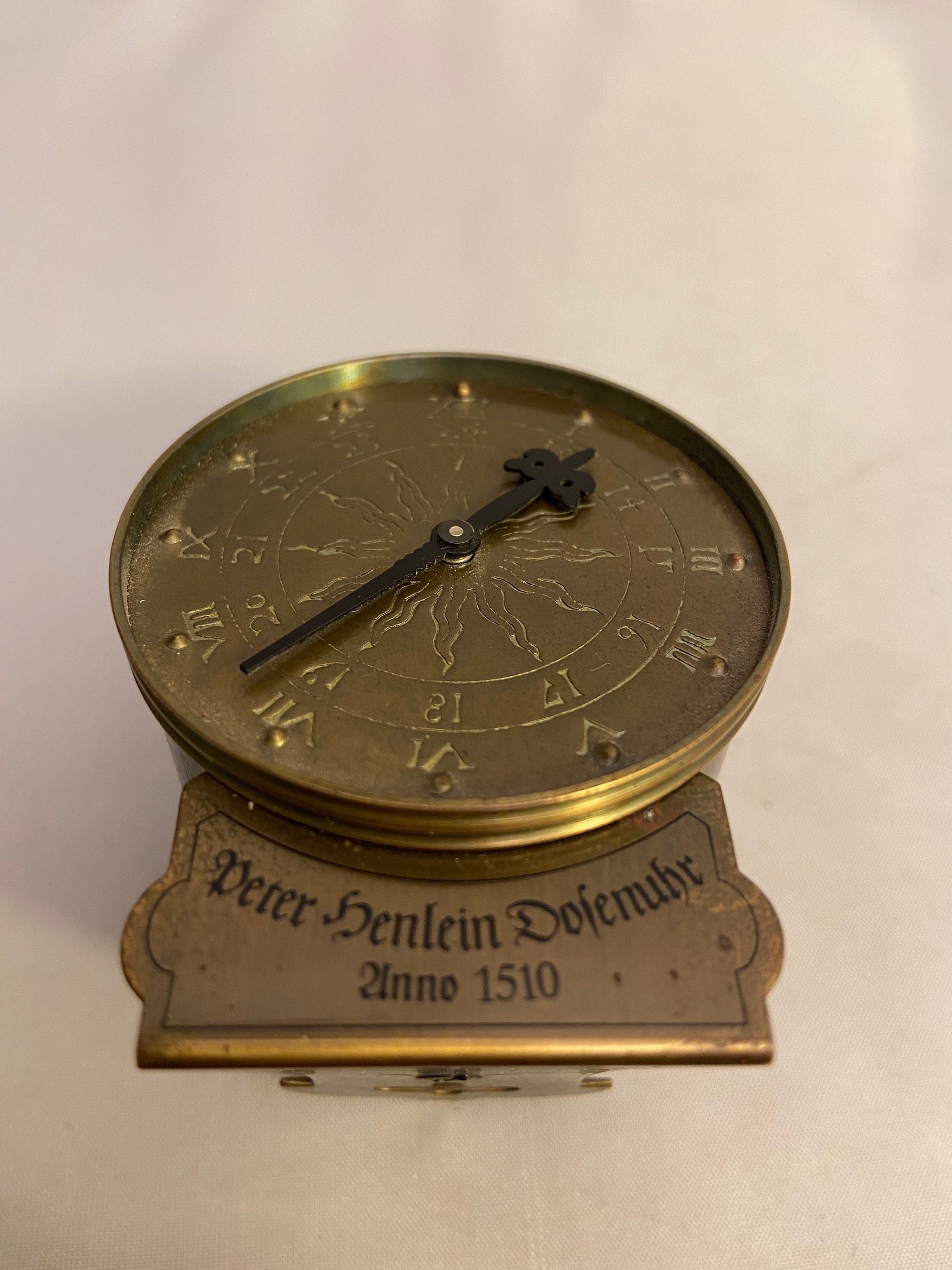 Peter henlein pocket watch hot sale