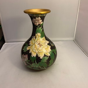 Chinese Cloisonné Enamel Vase
