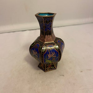 Jarrón hexagonal cloisonné