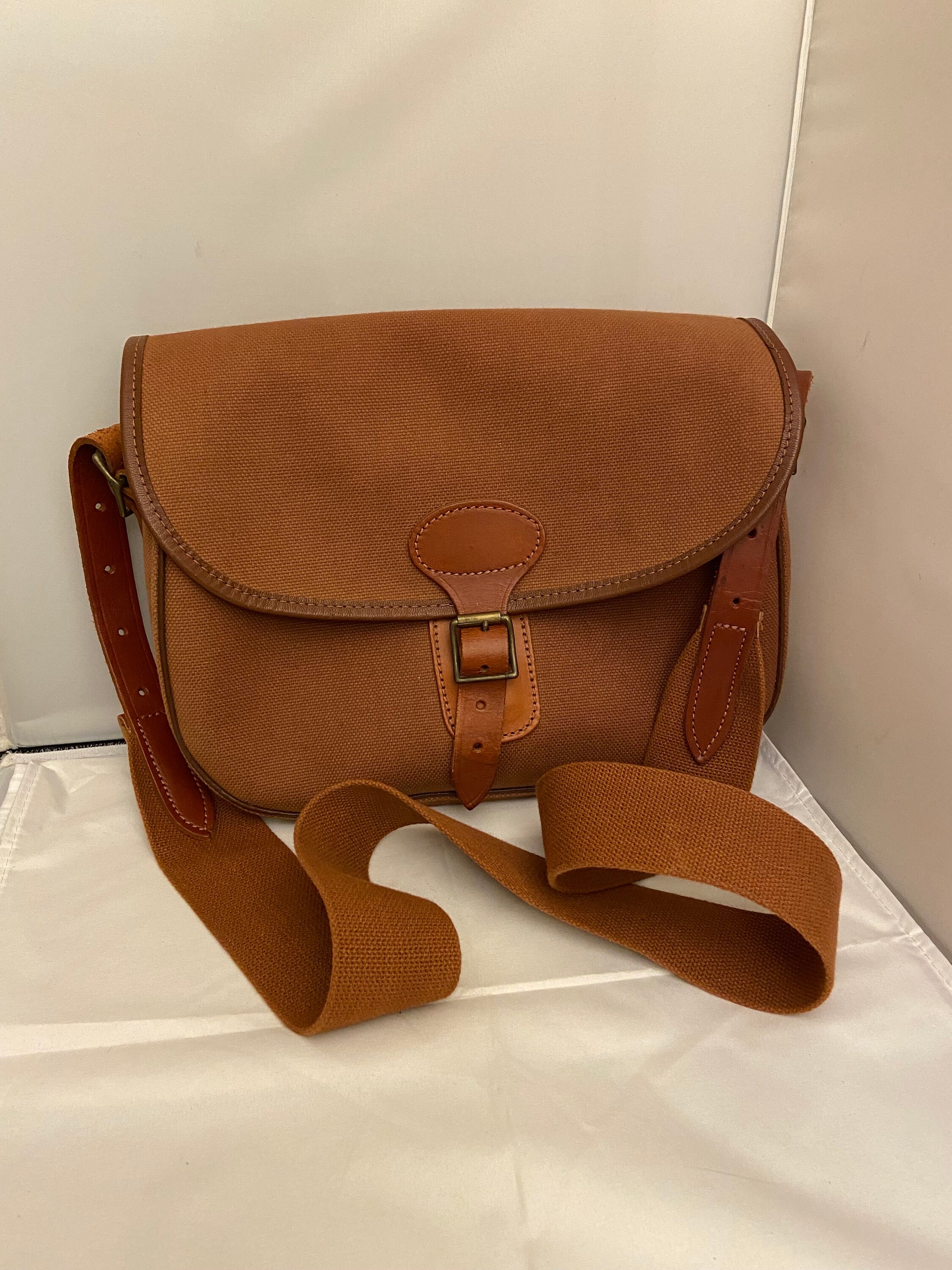 Barbour cartridge bag hotsell