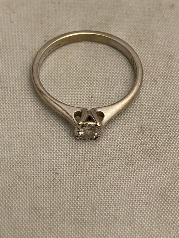 9ct White Gold Diamond Ring - image 3