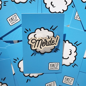 Merde Pin Esmalte Duro