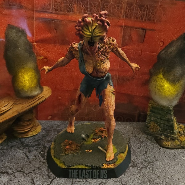 Der letzte von uns inspirierte Clicker Display Figur für Videospiele Raumkunst 21" hoher Cordyceps Fungus infiziert TV Show Monster Statue