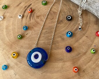 Collar de ojo turco de plata de ley: joyería protectora de cristal