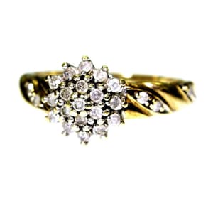 9ct 9k Gold Diamond Cluster Ring Size 5 3/4 - L